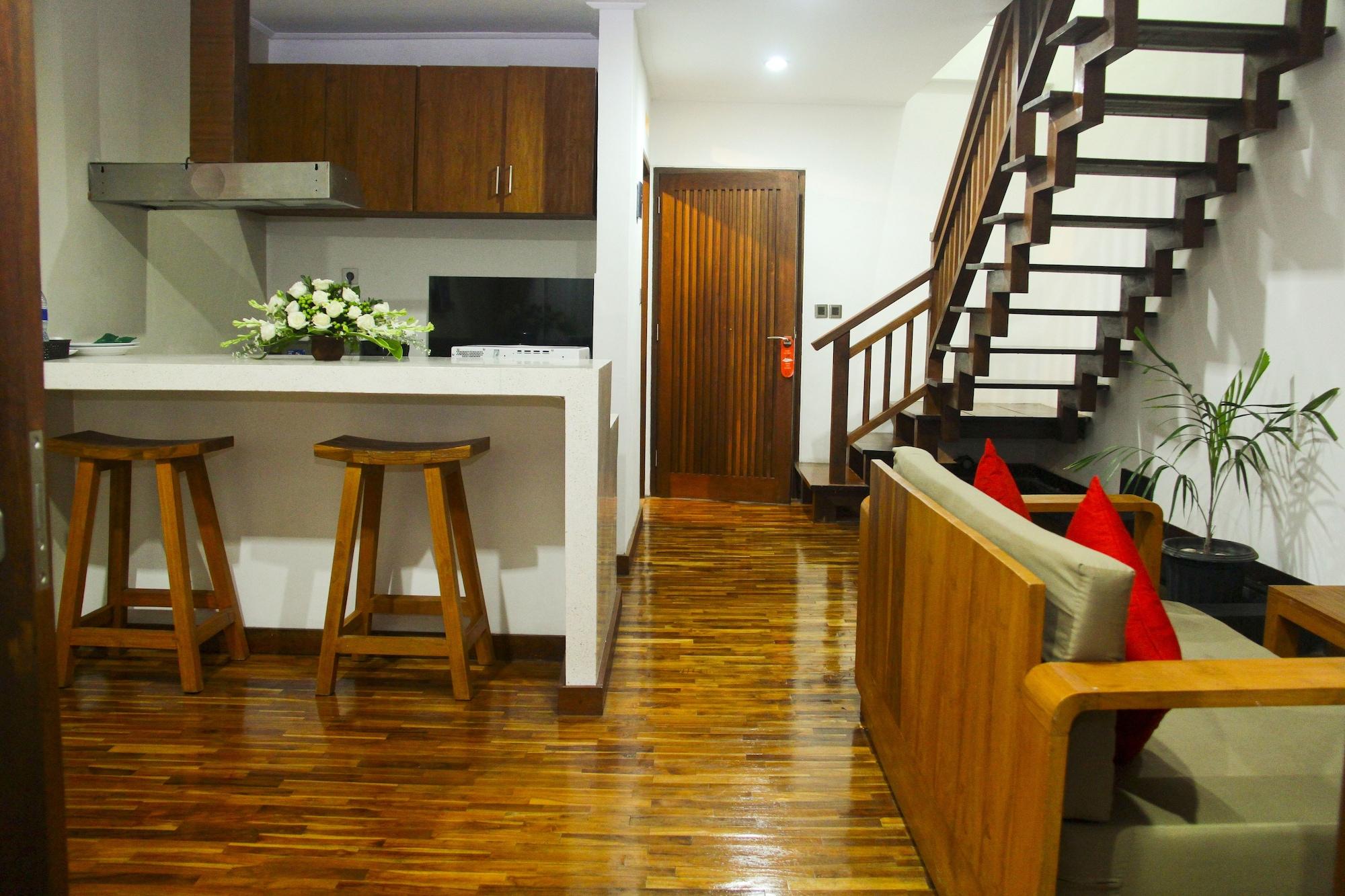 Delu Villas & Suite Kerobokan  Exterior photo