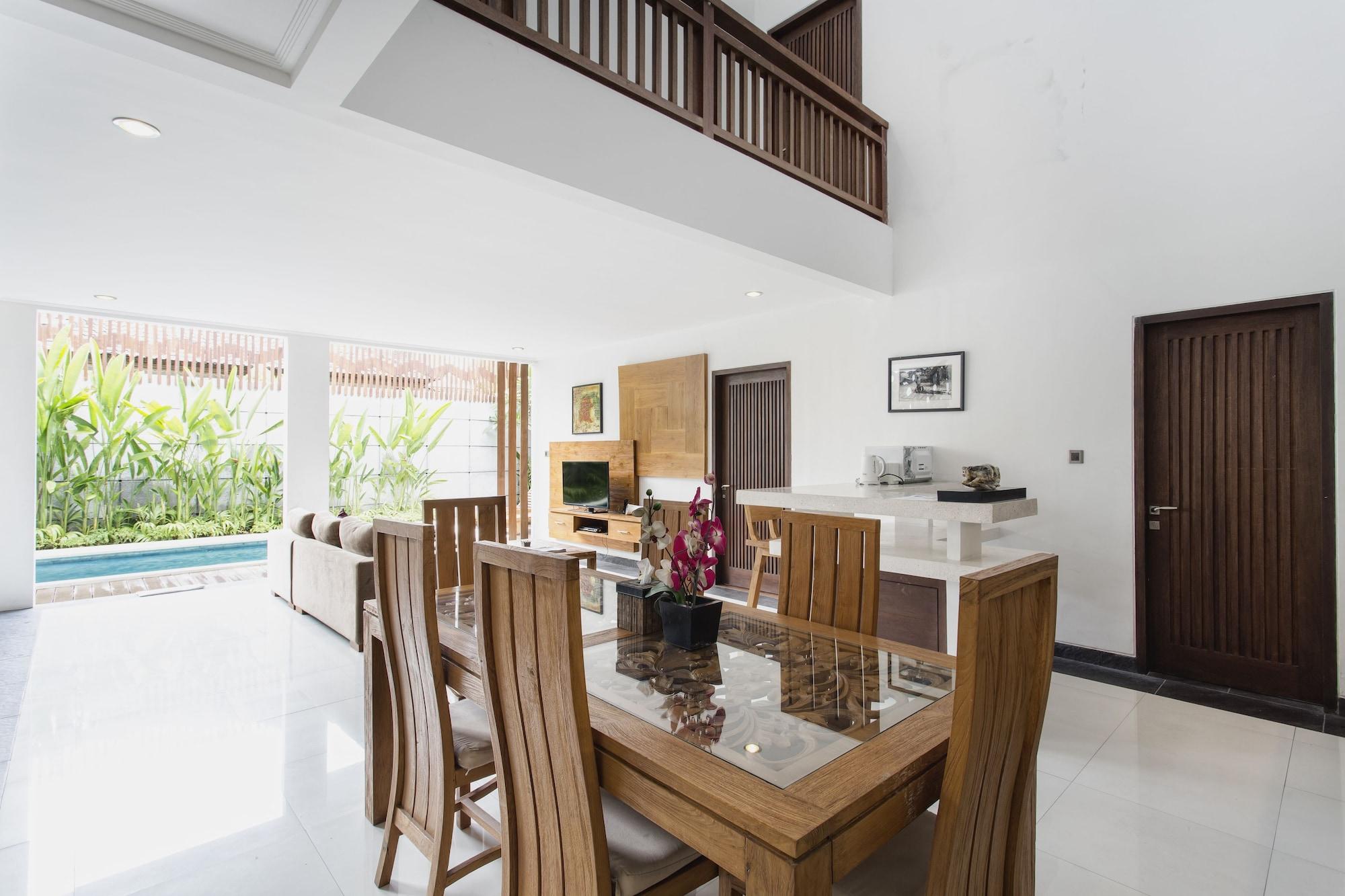Delu Villas & Suite Kerobokan  Exterior photo