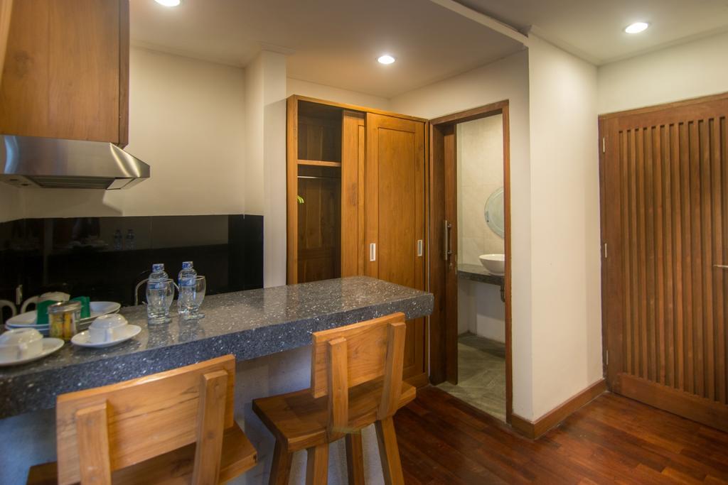 Delu Villas & Suite Kerobokan  Exterior photo